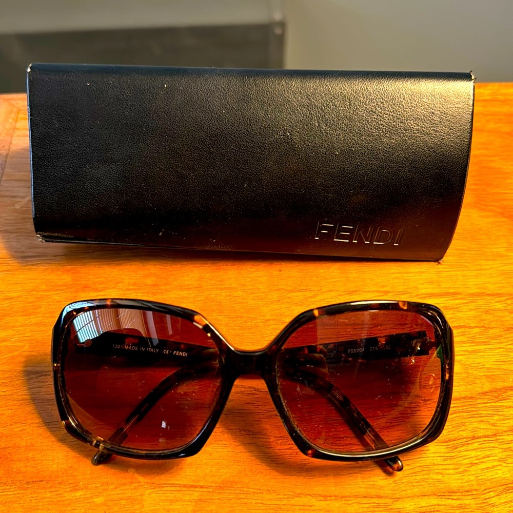 Fendi Tortoiseshell Women’s Sunglasses